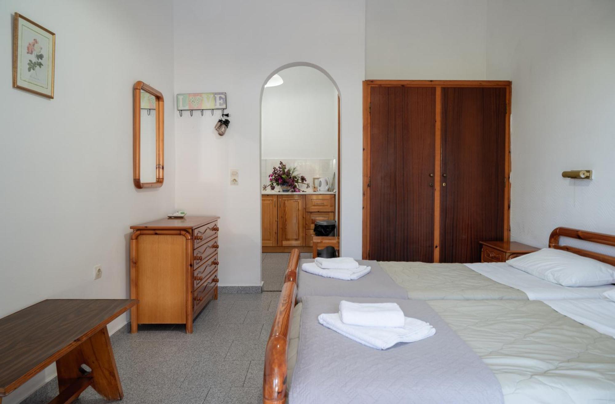 Ulisse Apartments Палеокастрица Экстерьер фото