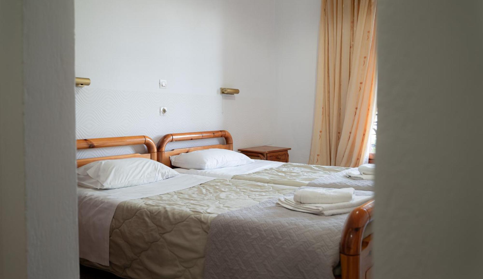 Ulisse Apartments Палеокастрица Экстерьер фото