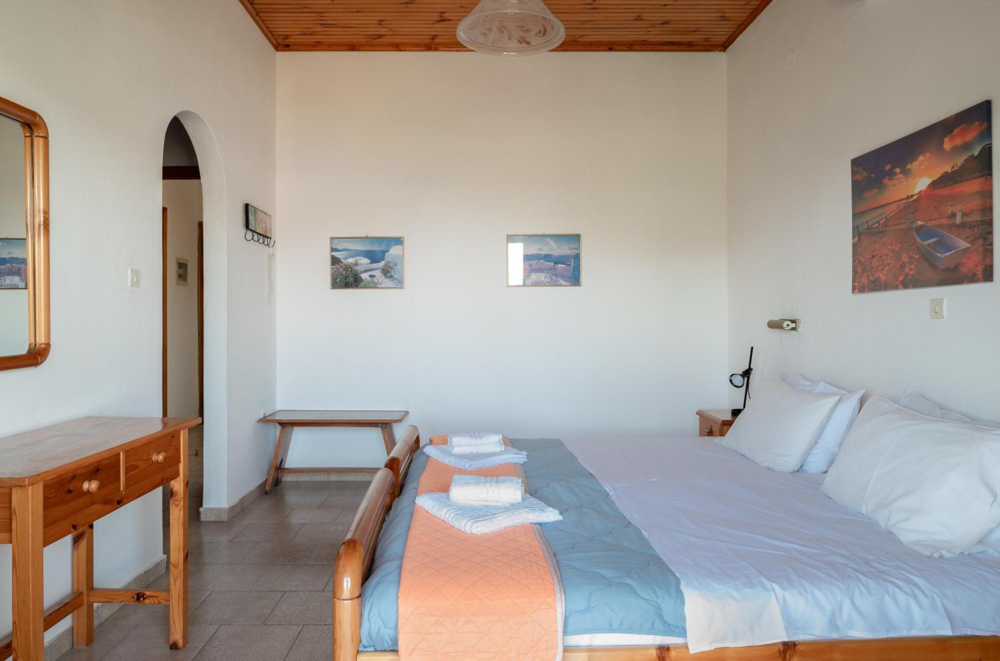Ulisse Apartments Палеокастрица Экстерьер фото